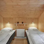 4 Bedroom Beautiful In