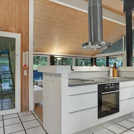 Holiday home 4 Bedroom Beautiful In